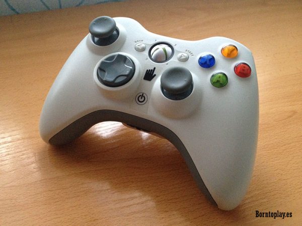 xbox-360-xbox-one-perifericos-mandos-estropeados-mantenimiento-microsoft-arreglar-mandos-consola-estropeados-borntoplay